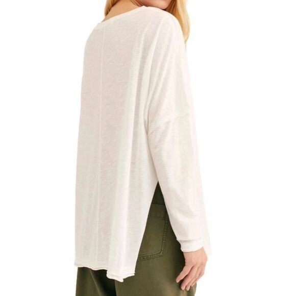 We The Free x FP OB1078864 Women's Sz Small White On My Mind V-Neck Shirt - Picture 10 of 10